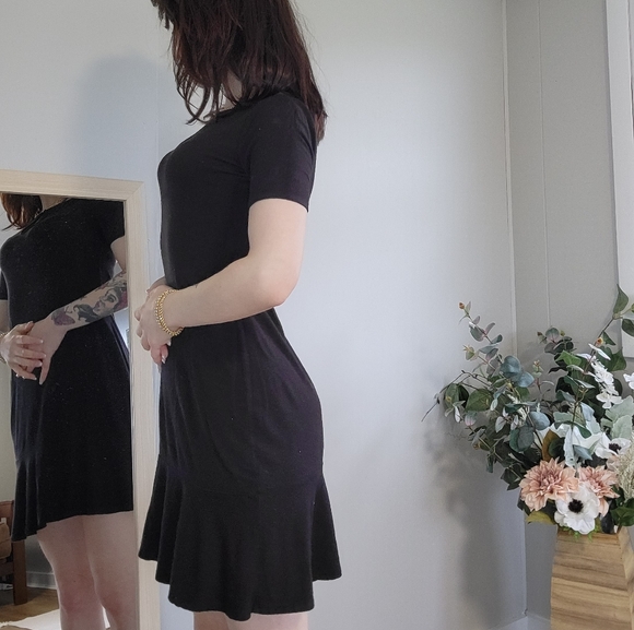 WHBM short sleeve black dress with ruffle hem - Picture 3 of 4